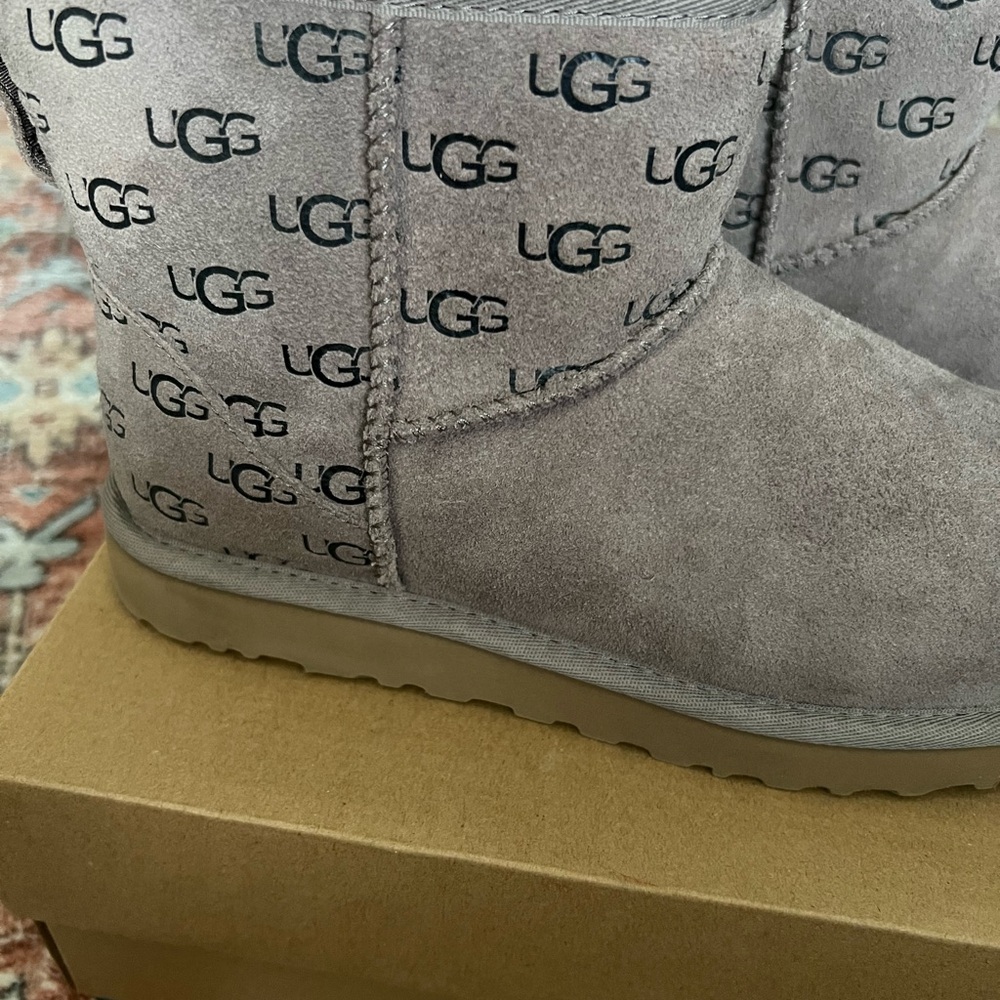 Ugg- Classic Mini Embossed - image 2